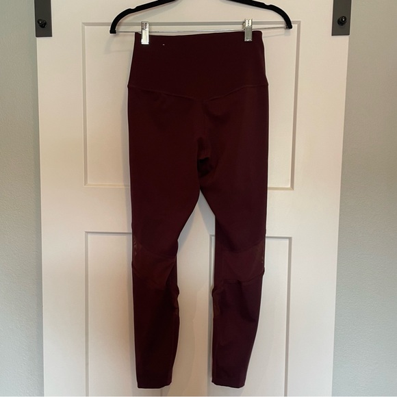 Nike- SZ S Dri-Fit Maroon Leggings - Picture 2 of 6